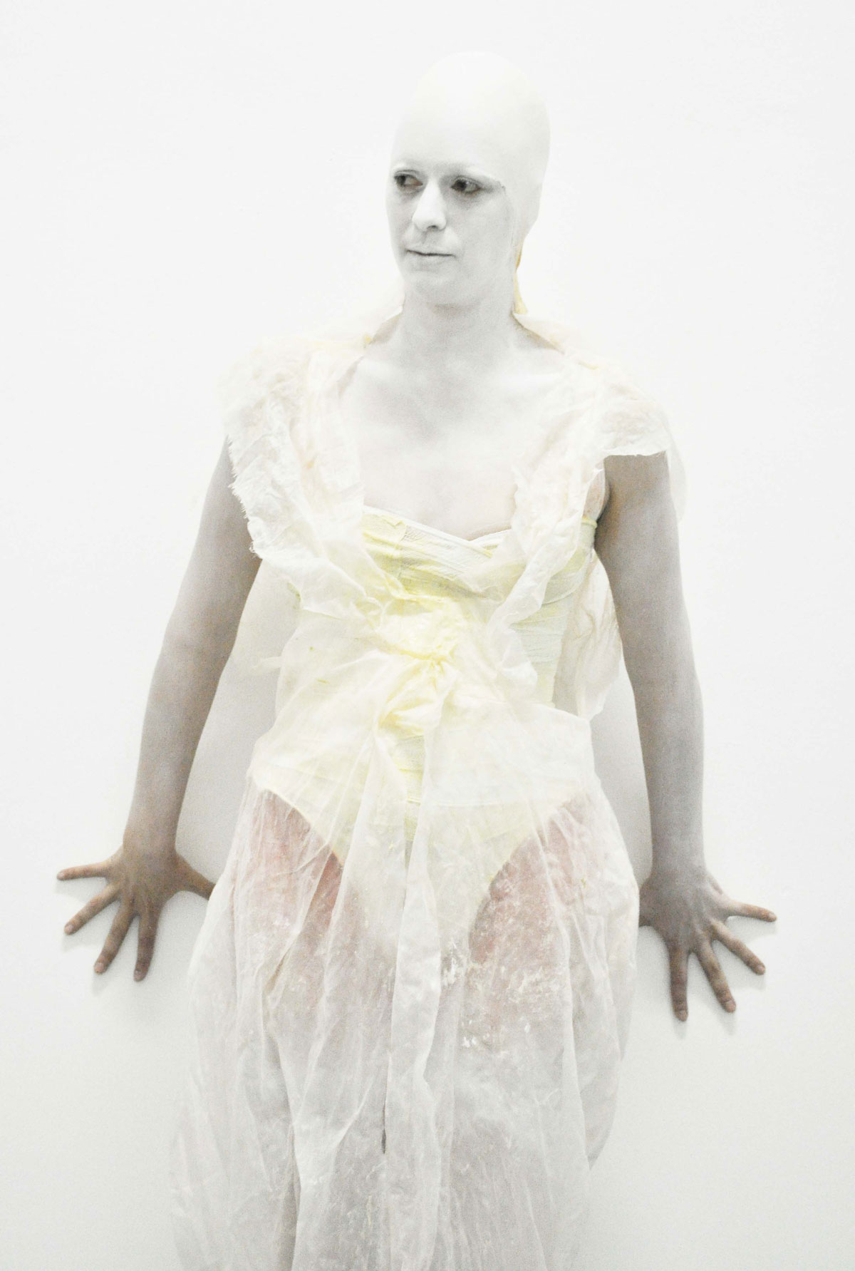 A BRIDE FROM PLUTO (2016) / Photo: Sophie LUX