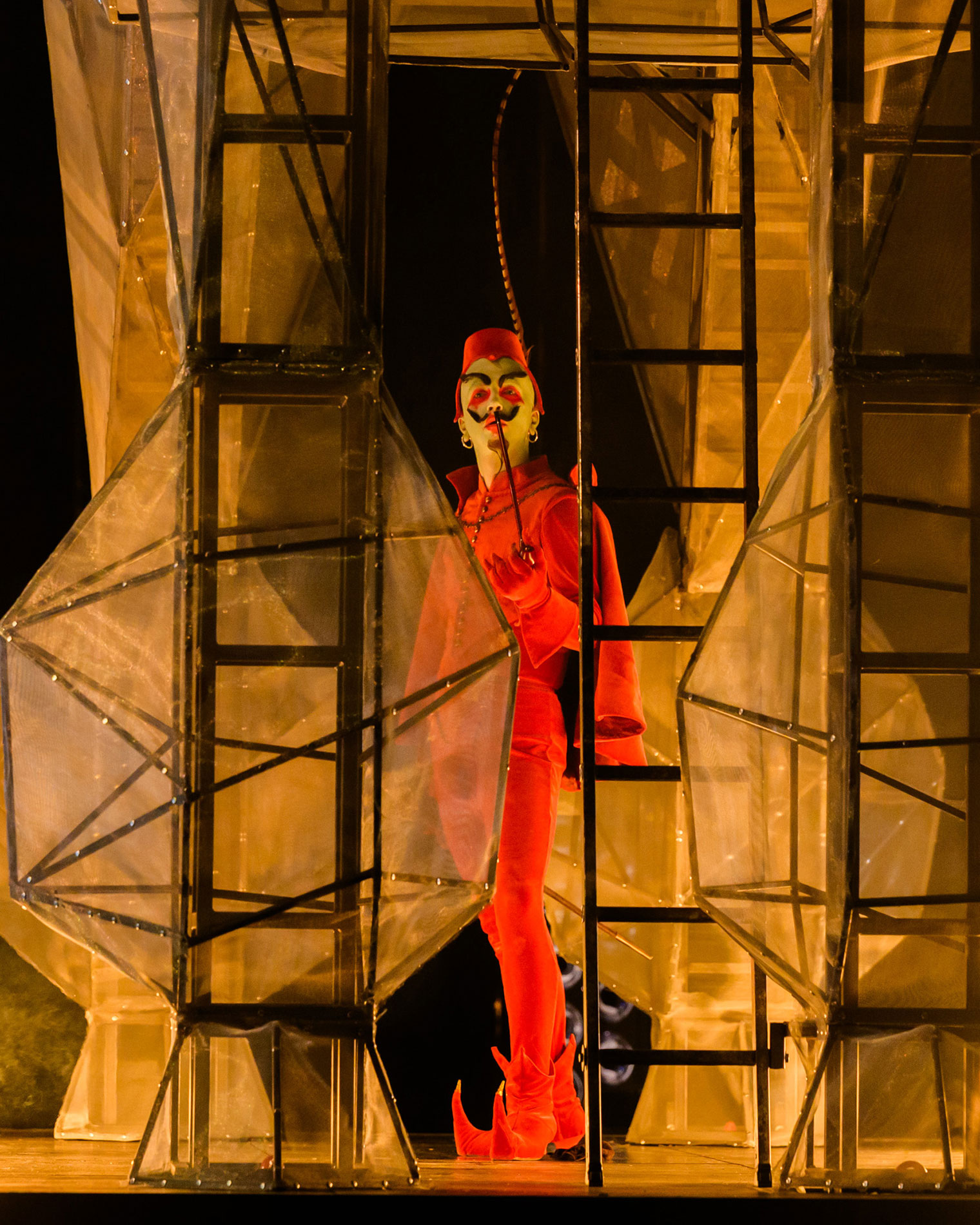 Faust et Hélène & Faust :: Mein Brustkorb : Mein Helm (2026) / Photo: Candy Welz